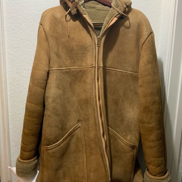 Overland sheepskin hooded coat - Picture 2 of 12